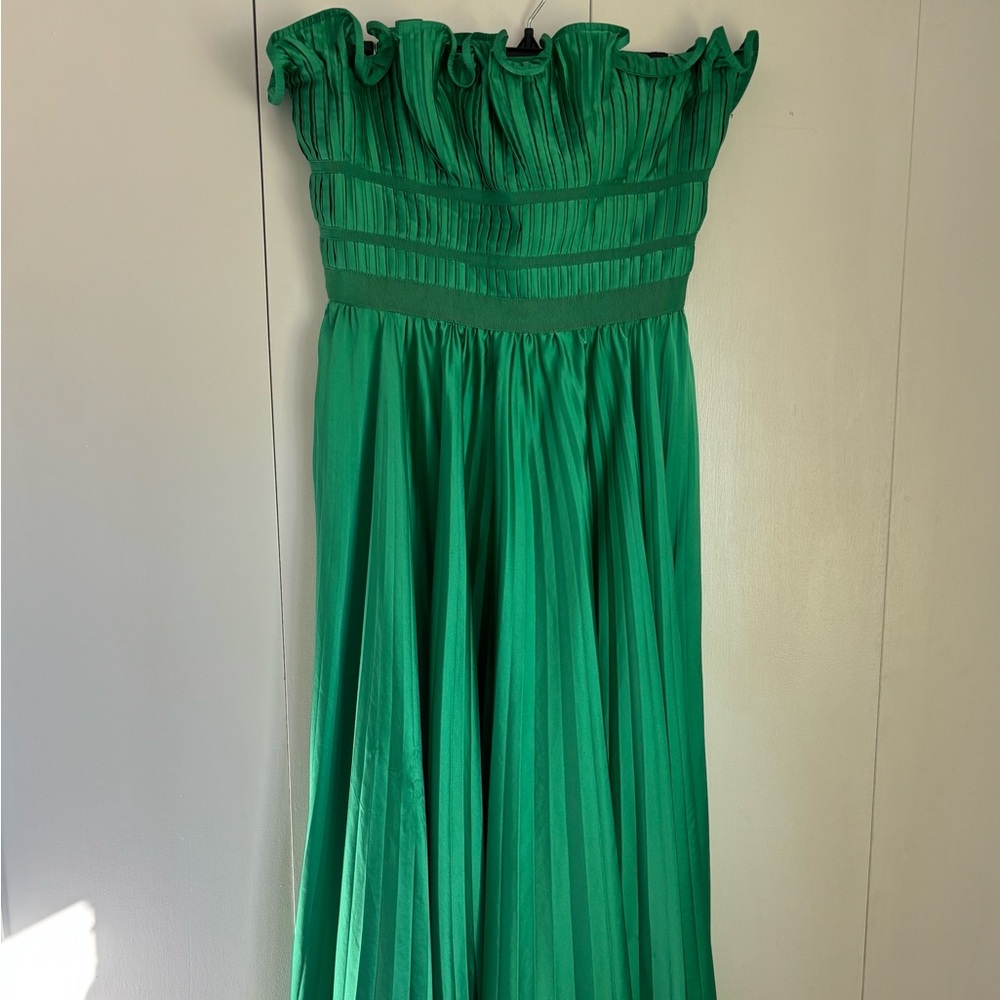 AMUR pleated green Dress